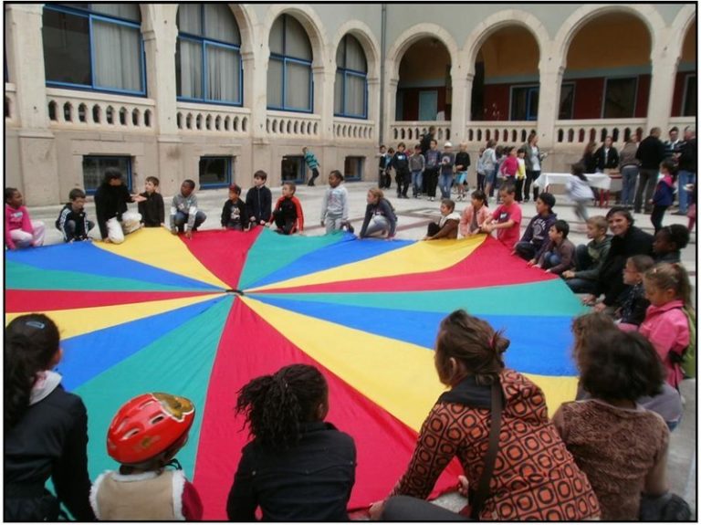 l fld91 parachute cour crea 768x575